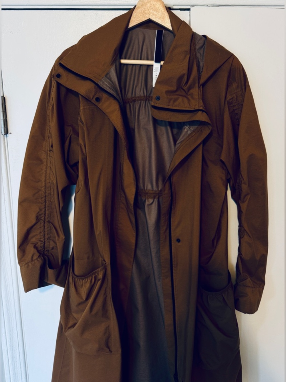 Lululemon Hooded Rain Jacket Brown Size 8 Lightweight